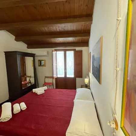 House Quattro Canti Палермо