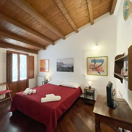 House Quattro Canti شقة